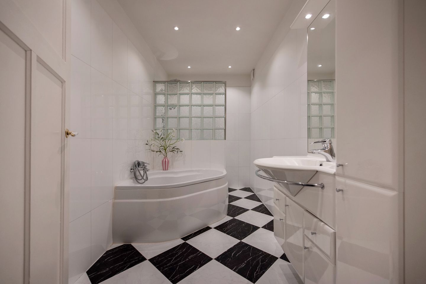 Foto 35 van Kanaalweg 94-A