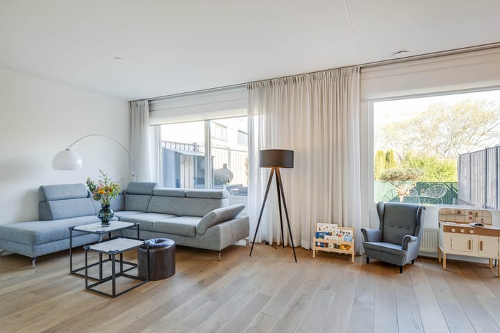 Foto 15 van Helmbloem 5