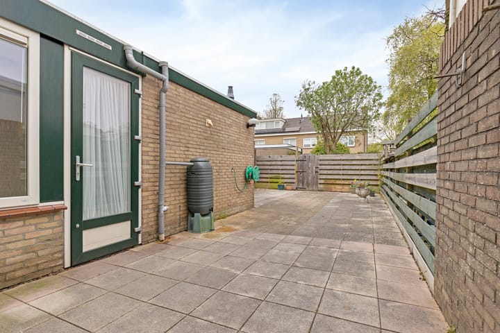 Foto 5 van van Wijngaardenplein 39