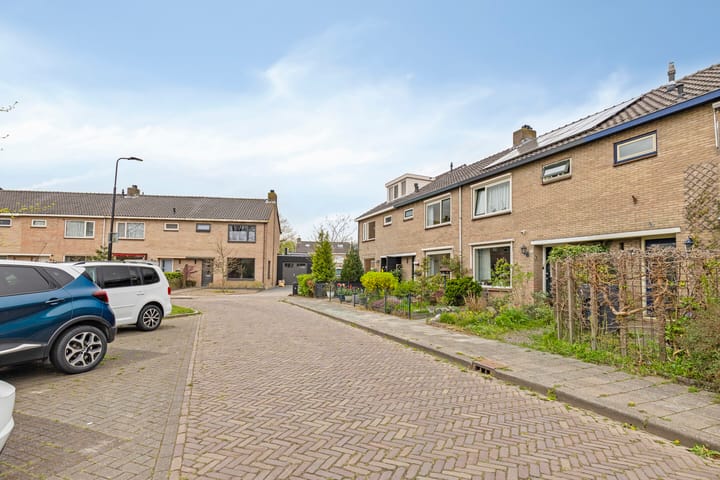 Photo 8 of van Wijngaardenplein 39