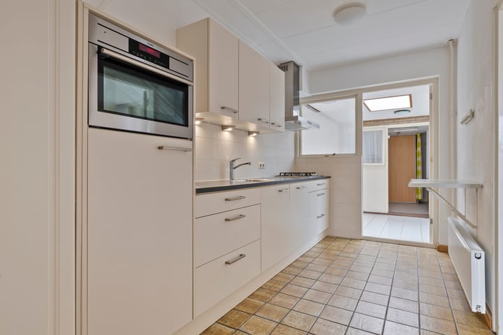 Photo 16 of van Wijngaardenplein 39