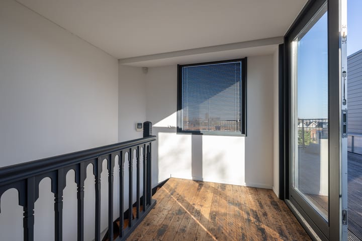 Foto 43 van Rochussenstraat 215-A