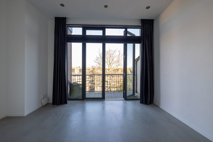 Foto 48 van Rochussenstraat 215-A