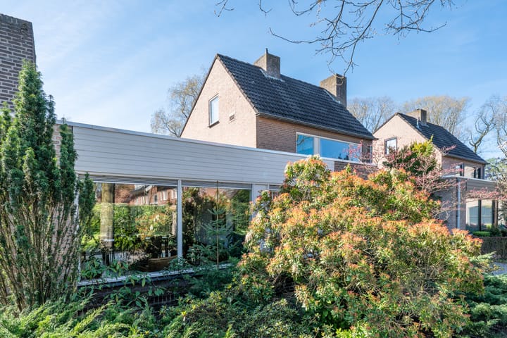 Foto 9 van Warmelo 44