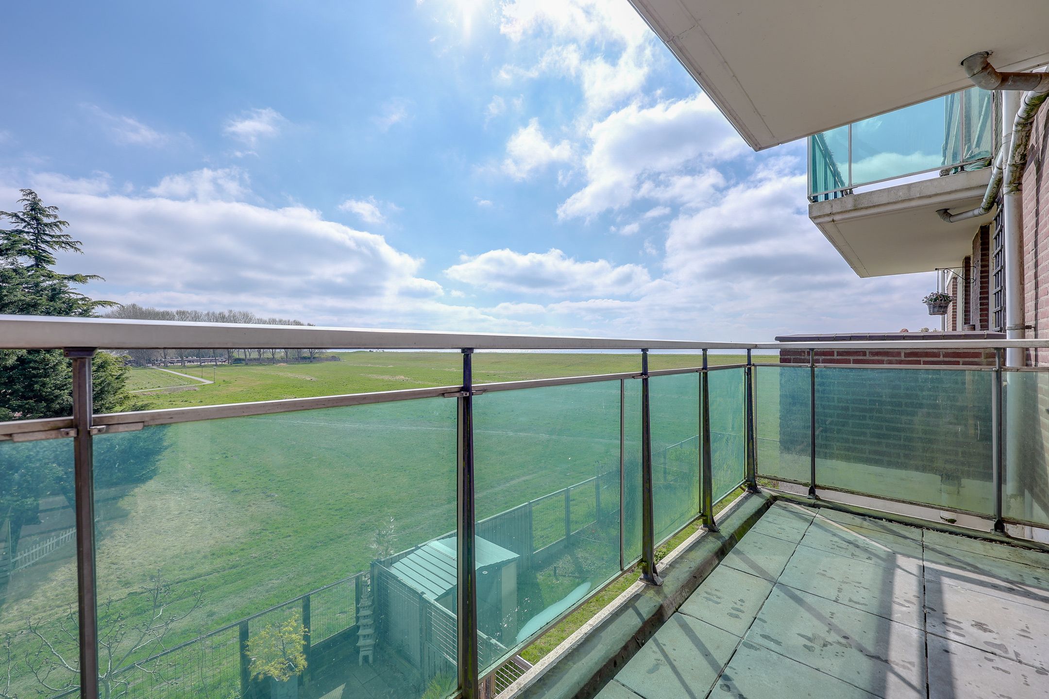 Foto 3 van Terpmeent 12