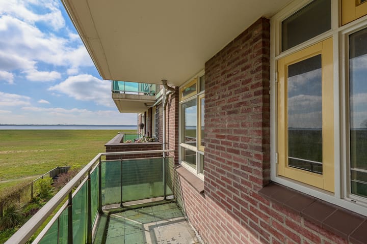 Foto 7 van Terpmeent 12