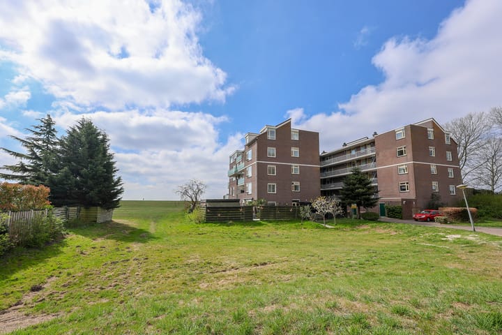 Foto 34 van Terpmeent 12