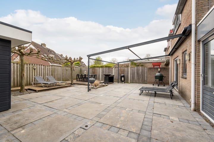 Foto 5 van Rosarium 9