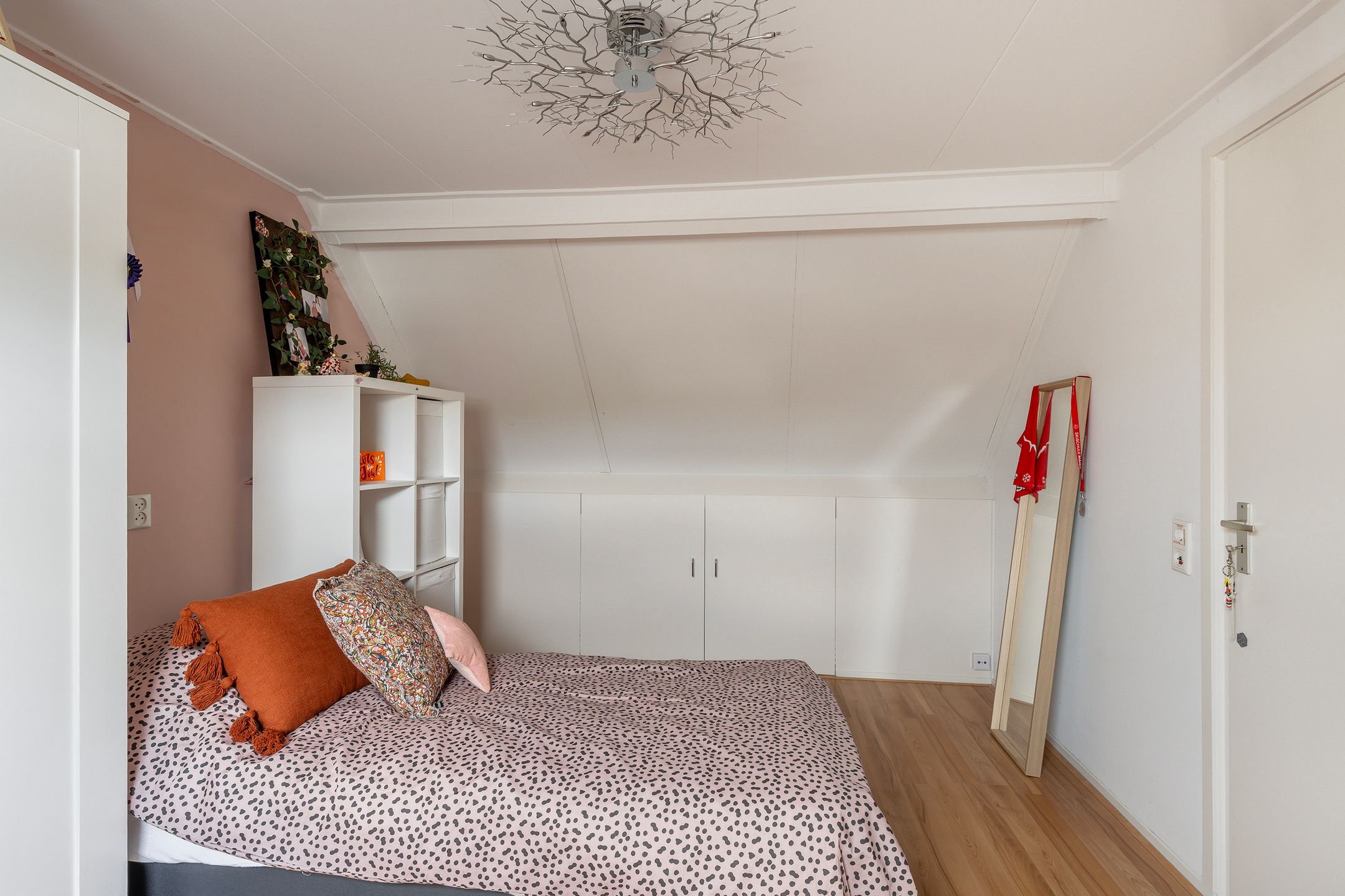 Foto 30 van Rosarium 9