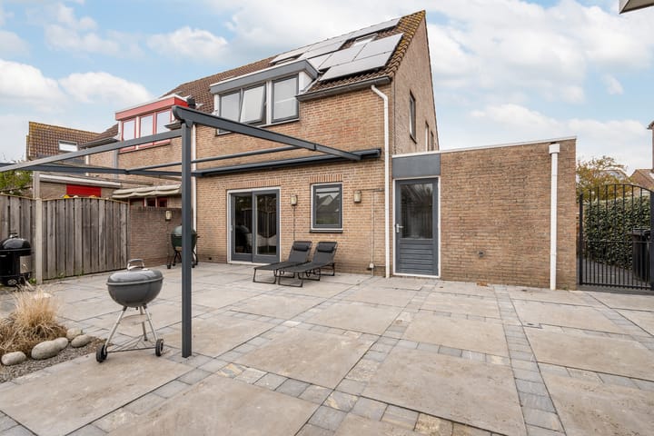 Foto 34 van Rosarium 9