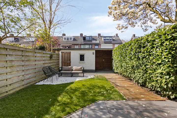 Foto 26 van Poeijersstraat 88