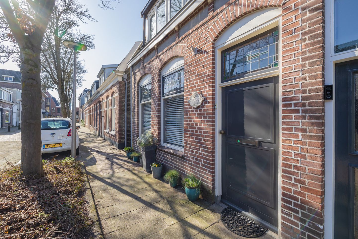 Foto 4 van van der Veldstraat 11