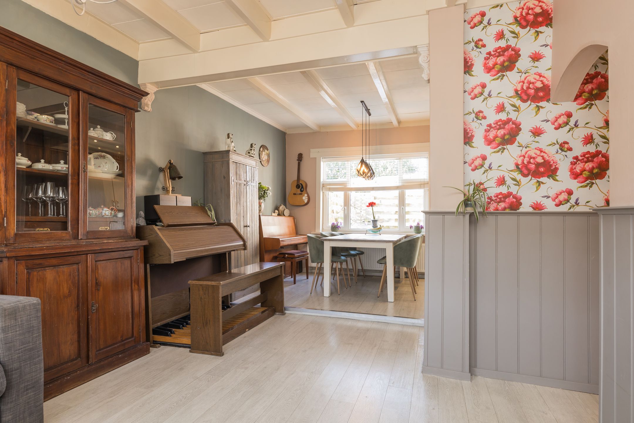 Foto 6 van van der Veldstraat 11