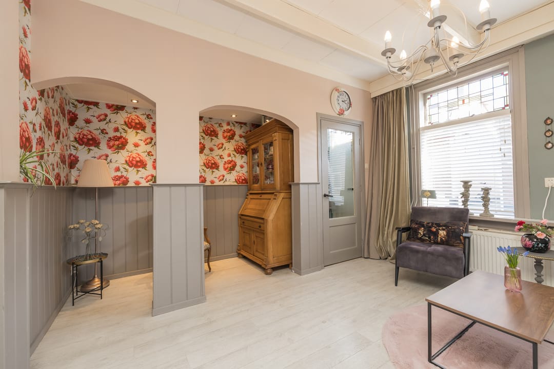 Foto 8 van van der Veldstraat 11