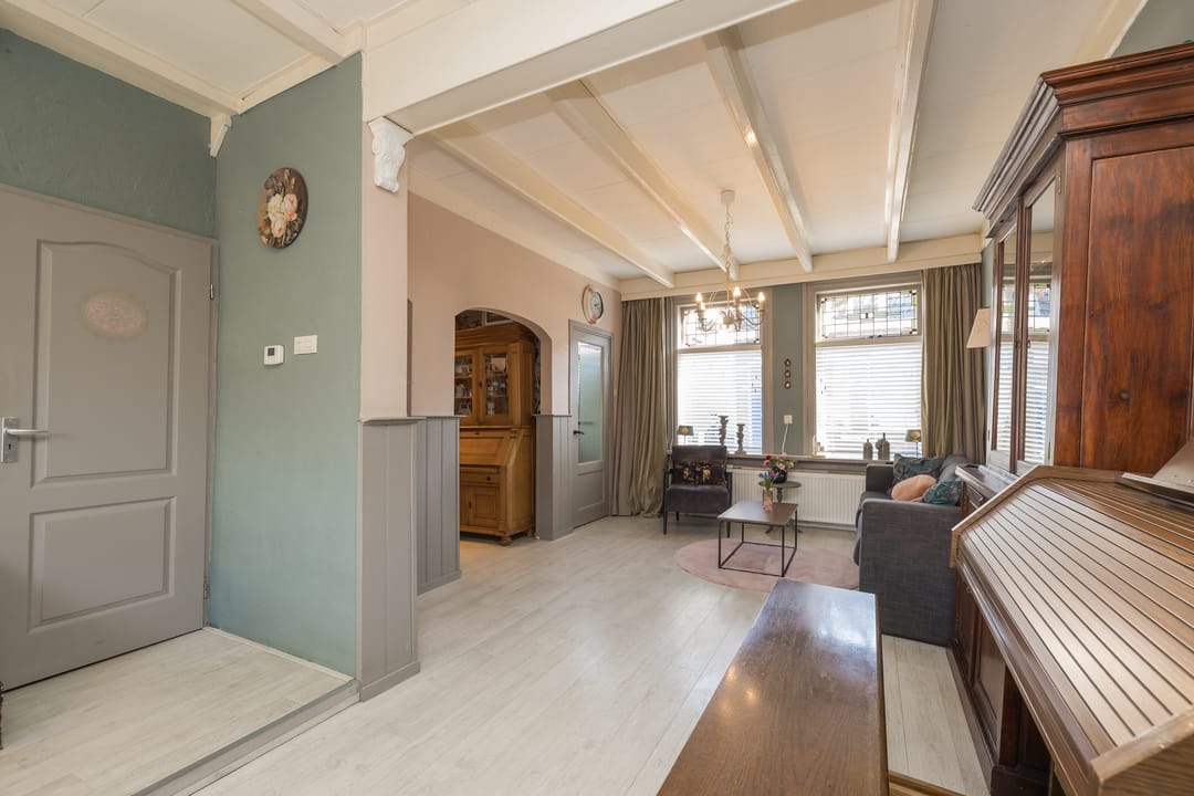 Foto 11 van van der Veldstraat 11