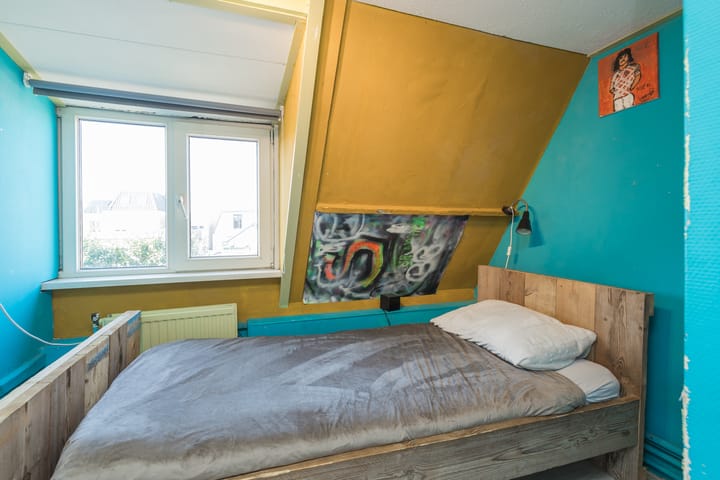 Foto 18 van van der Veldstraat 11