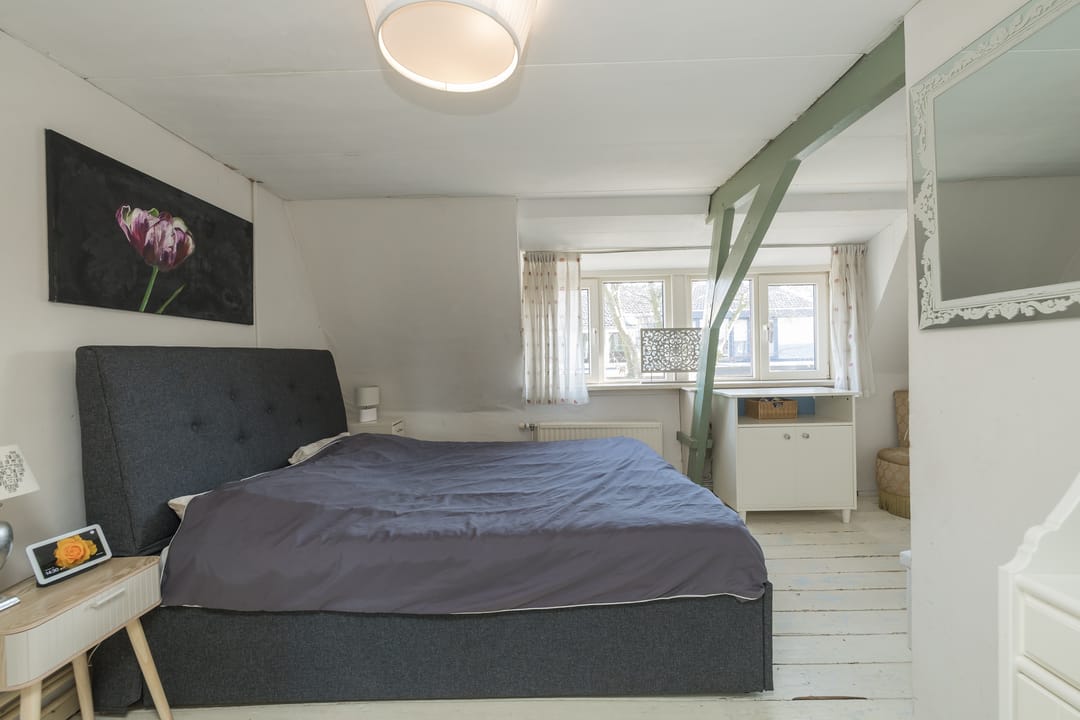 Foto 23 van van der Veldstraat 11