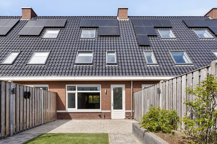 Foto 21 van Van Irhovenstraat 23