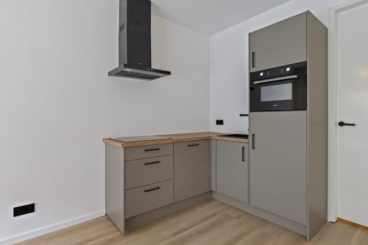 Photo 13 of Schoolstraat 30-G