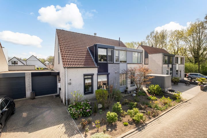 Foto 1 van Karwijhof 18