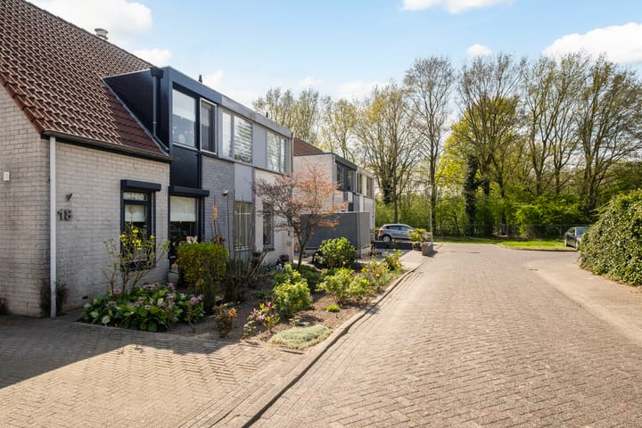 Foto 2 van Karwijhof 18