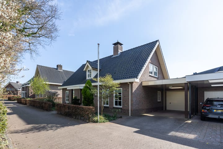 Foto 2 van Martinalaan 5