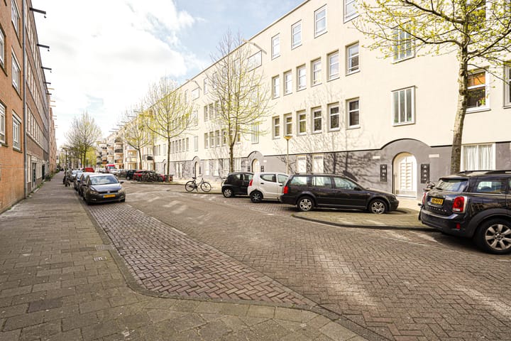 Foto 25 van Riouwstraat 107-E