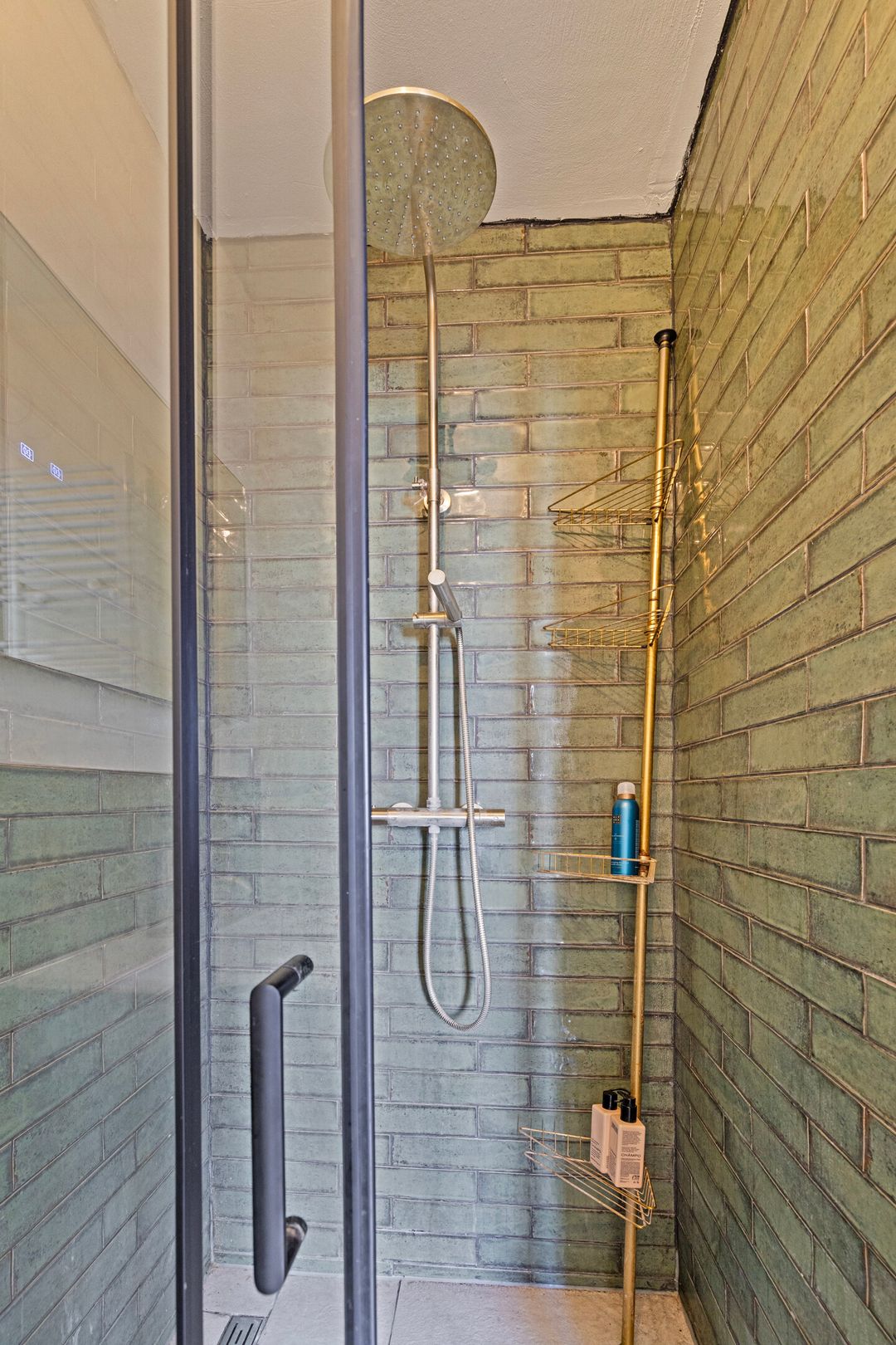 Photo 16 of Javastraat 172-2