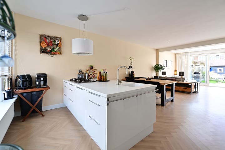 Foto 7 van Curiestraat 48