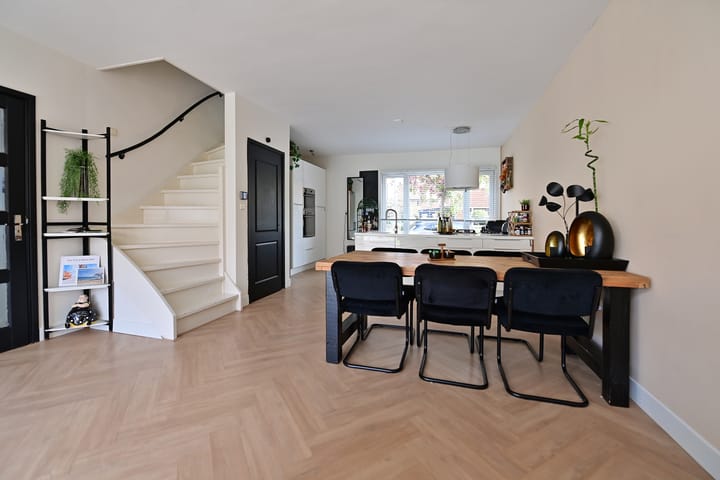 Foto 10 van Curiestraat 48