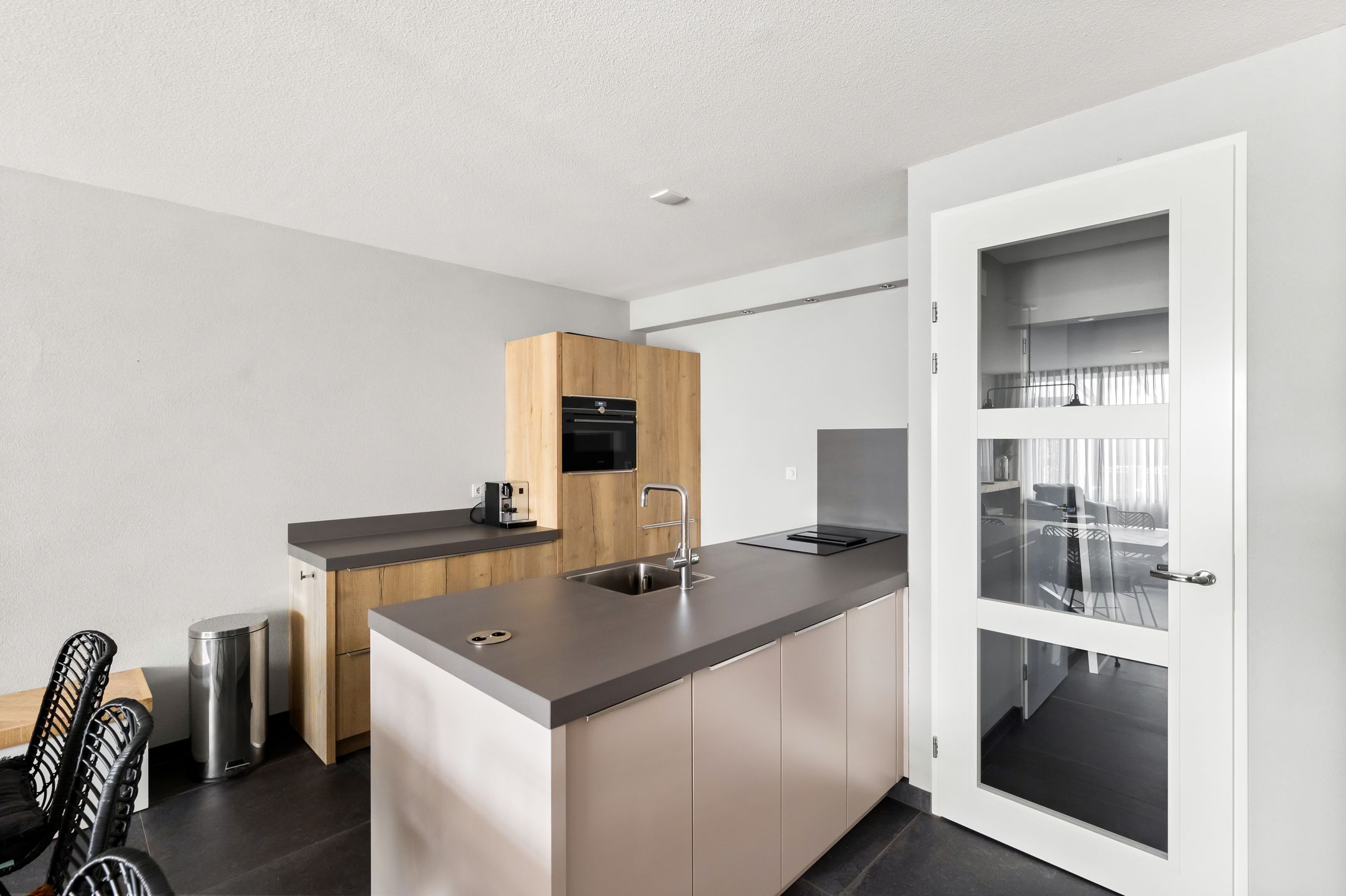 Photo 15 of Zuilenburg 72