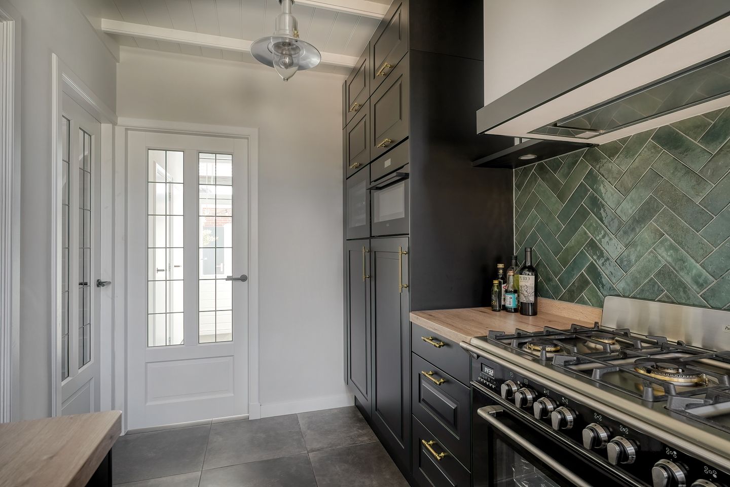 Foto 10 van Elleboogstraat 14