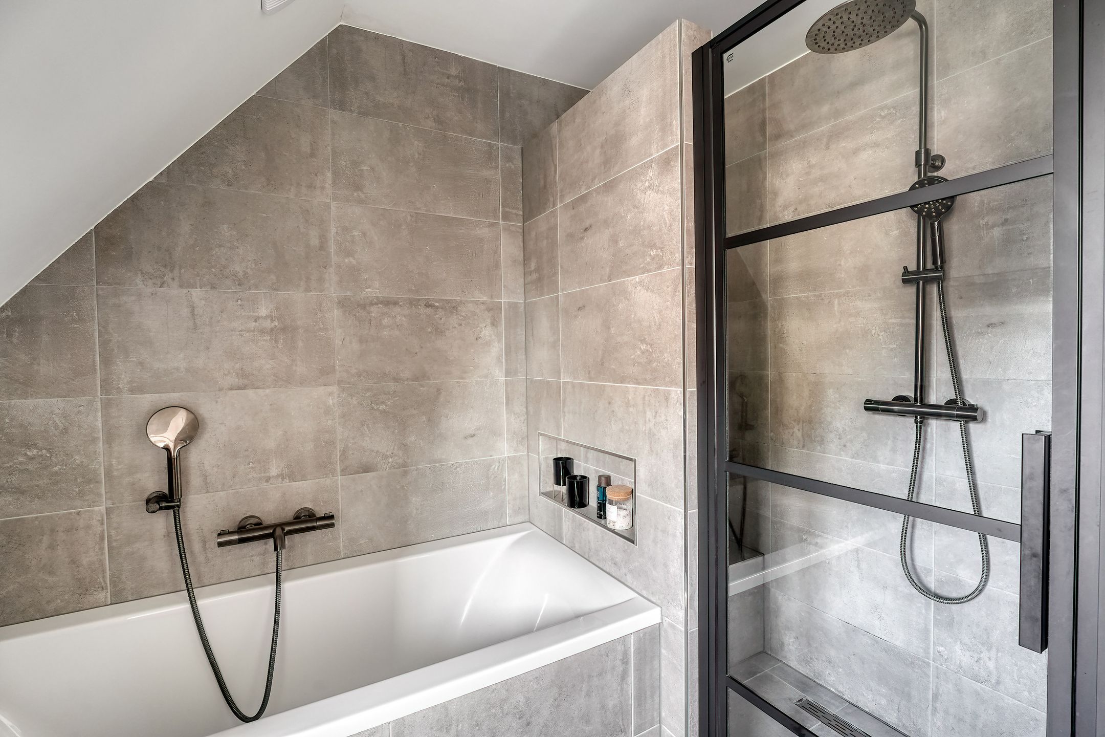 Foto 30 van Elleboogstraat 14