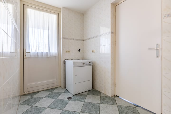 Photo 16 of Roodeswerf 11