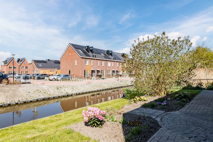 Photo 42 of Roodeswerf 11