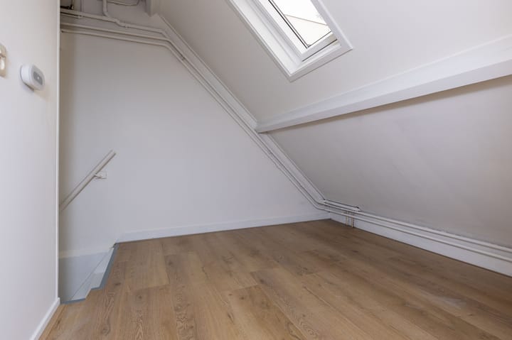 Foto 24 van Pieter Florisstraat 16