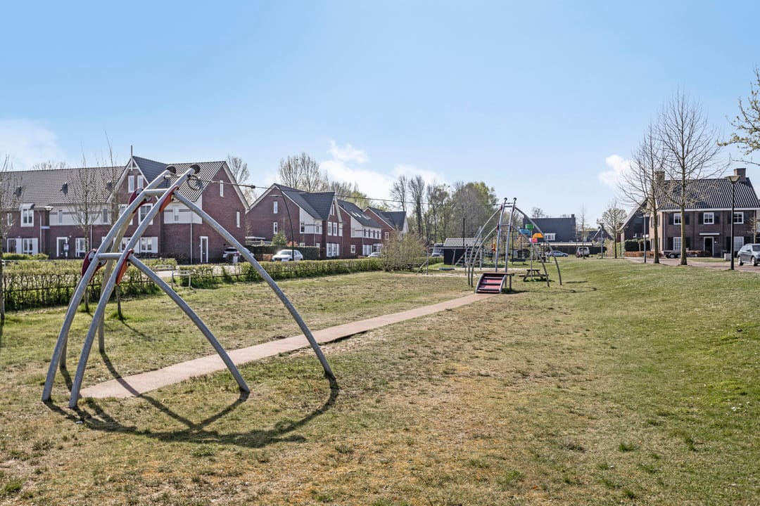 Photo 43 of Mackenhof 26