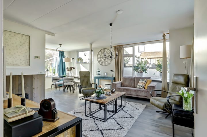 Foto 2 van Middenweg 15