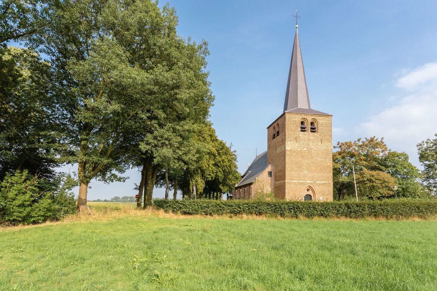 Foto 8 van Generaal de Bonskazerne - Hof van Velp (NB) - Knarrenhof