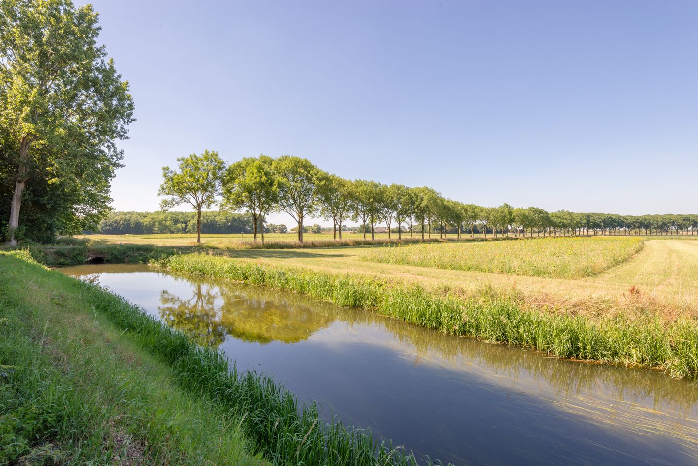 Foto 10 van Generaal de Bonskazerne - Hof van Velp (NB) - Knarrenhof