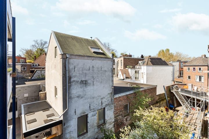 Photo 21 of Regulierstraat 88