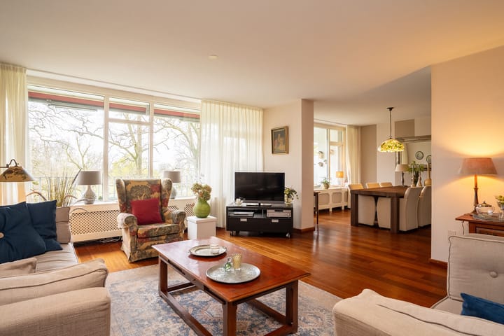 Foto 2 van Marthalaan 2-404