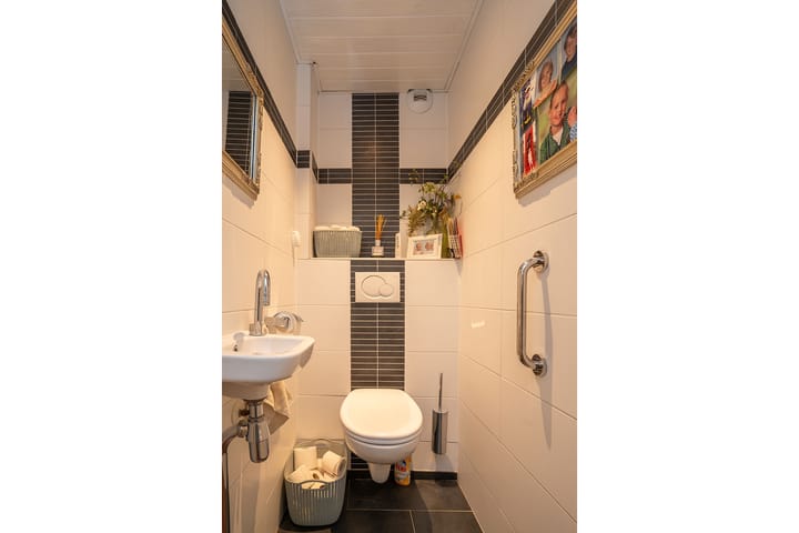 Foto 8 van Marthalaan 2-404