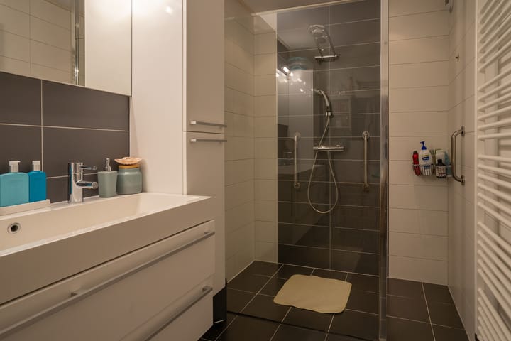 Foto 23 van Marthalaan 2-404