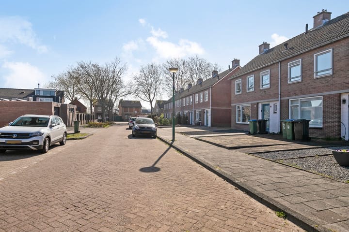 Foto 22 van van Deysselstraat 7