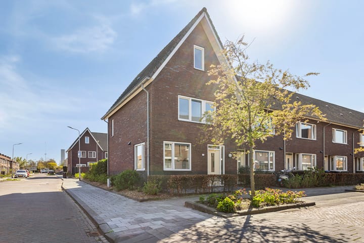 Foto 3 van Korenbloemstraat 2