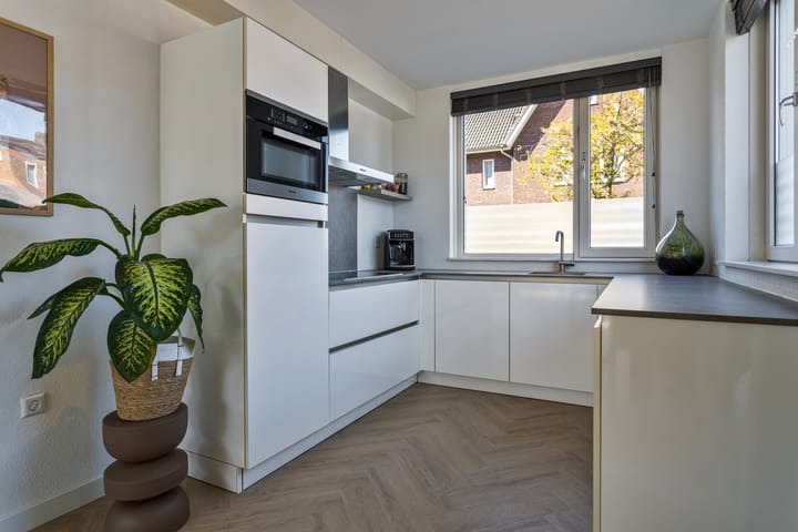 Foto 13 van Korenbloemstraat 2