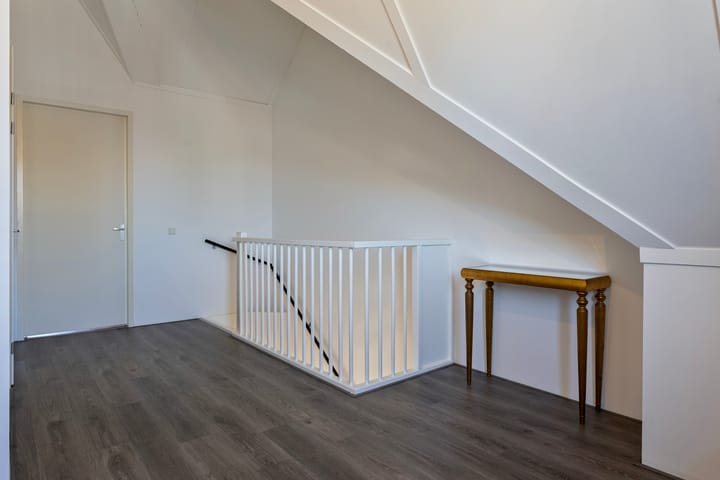 Foto 26 van Korenbloemstraat 2