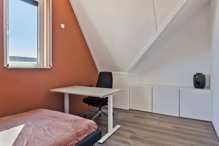 Foto 28 van Korenbloemstraat 2