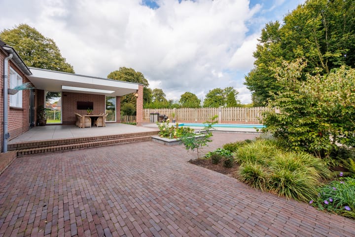 Photo 48 of Langstraat 1-A